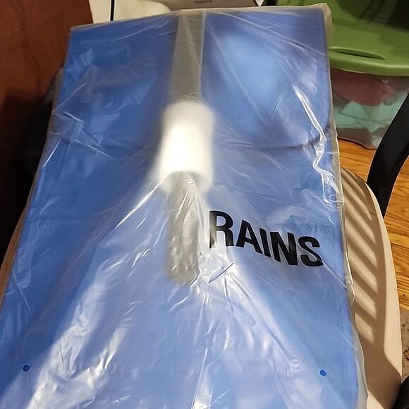 RAINS BACKPACK LARGER SIZE NWT - Picture 1 of 7